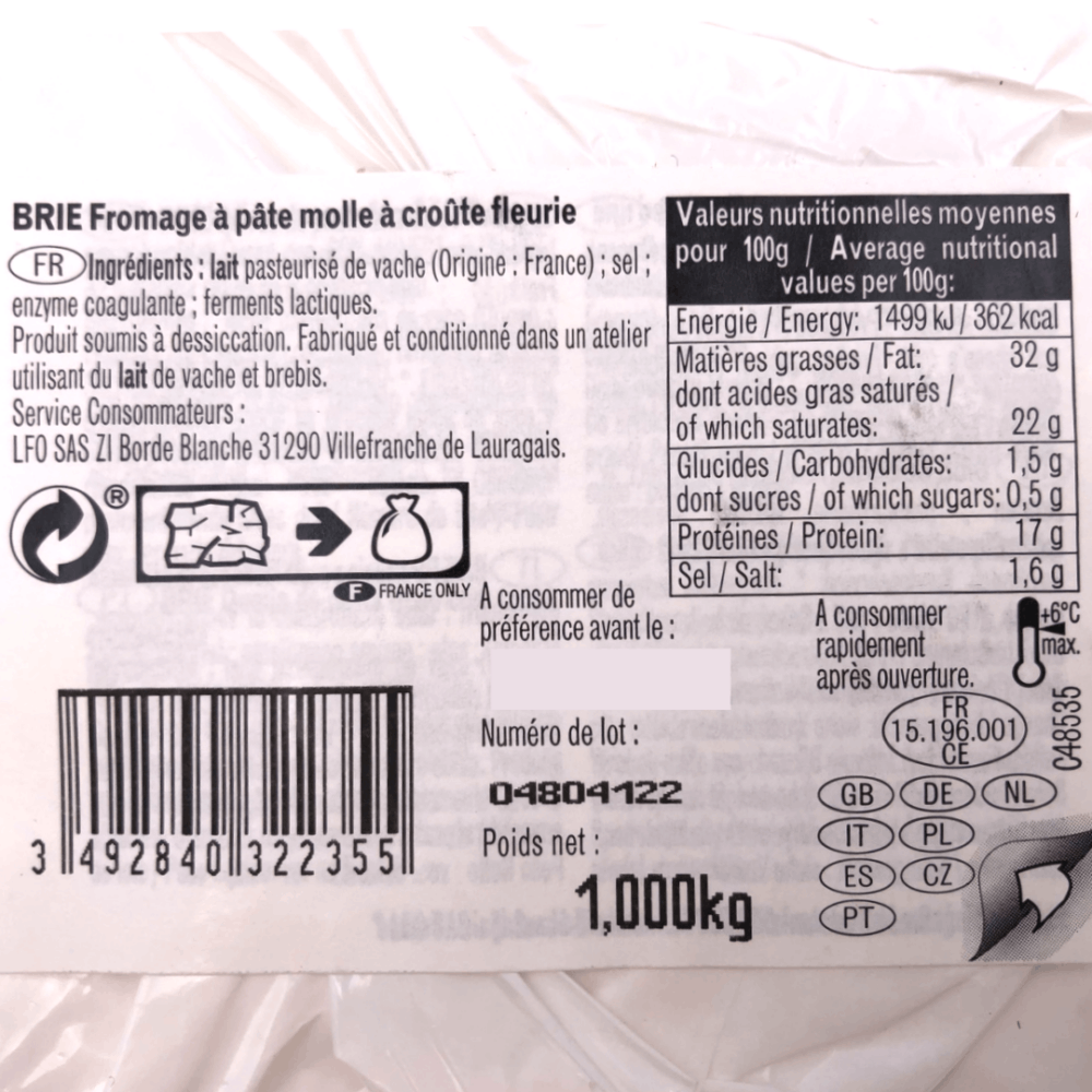 Montsalvy Brie 1kg Label Close Up