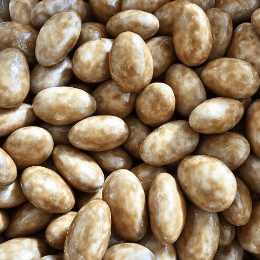 Diane de Poytiers Chocolate & Nougat Cream Almonds 180g - Image 3