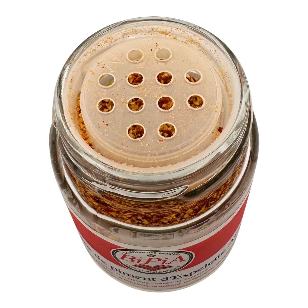 Bipia Espelette chilli pepper powder 40g jar top view showing shaker dispenser opening